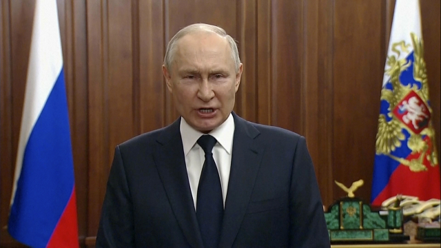 블라디미르 푸틴 러시아 대통령이 26일(현지 시간) 이번 사태에 대한 자신의 생각을 밝히고 있다. AP연합뉴스