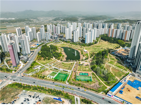 제13회 대한민국 조경대상에서 국무총리상을 수상한 ‘공원중심도시, 에코시티’. 사진제공=태영건설