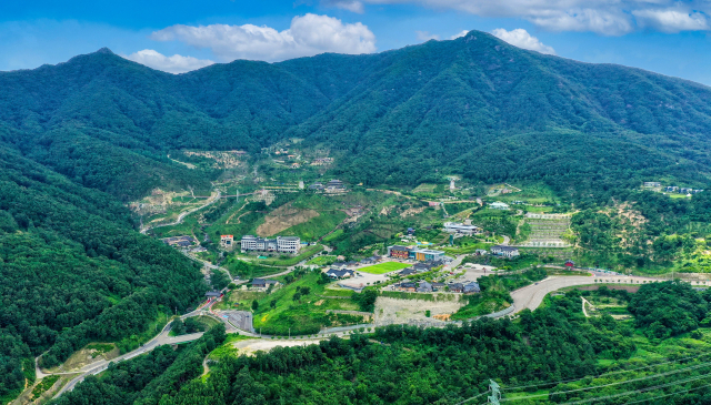 산청 동의보감촌 전경. /사진제공=산청군