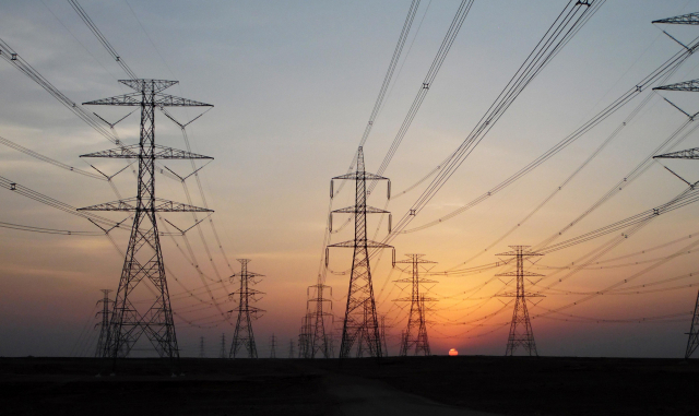 현대건설이 수행한 사우디 리야드 380kv 송전선로 건설 프로젝트. 사진 제공=현대건설