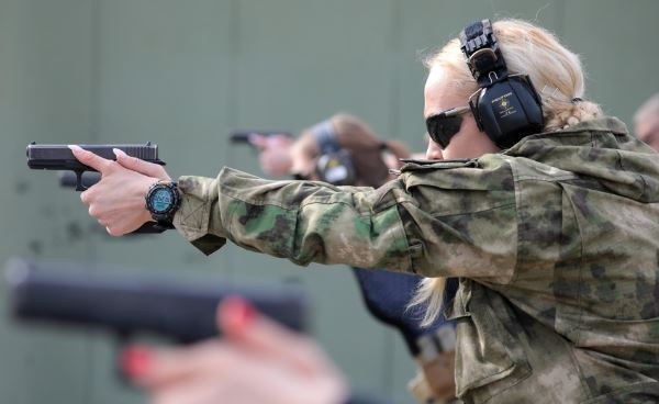 부족 軍병력, 여성 징병? 복무기간 연장?…2038년엔  병력 ‘40만명도’ 무너져[이현호 기자의 밀리터리!톡]