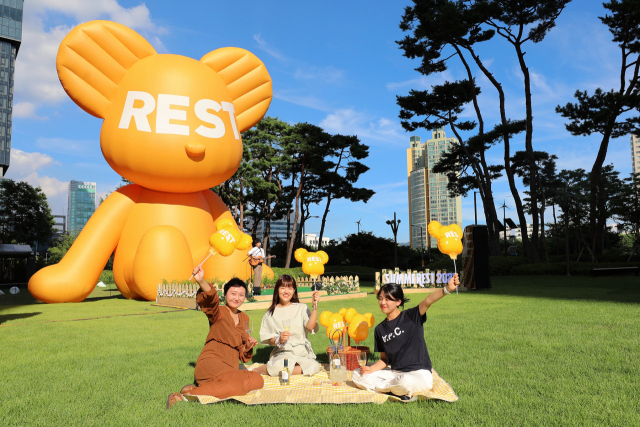 도심 속 숲 속 피크닉 즐길 수 있는 '이 곳'…롯데월드파크 써머레스트