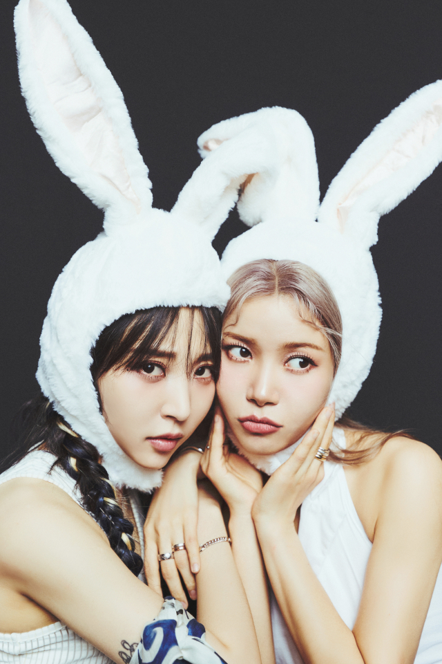 마마무+ 미니 1집 'TWO RABBITS' 이미지 / 사진=알비더블유(RBW)