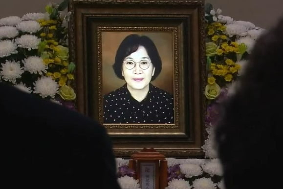 서현역 희생자 얼굴 공개…'첫사랑 아내 피 흘리며 쓰러져 있는 것 보고 완전 미치는 줄 알았다'