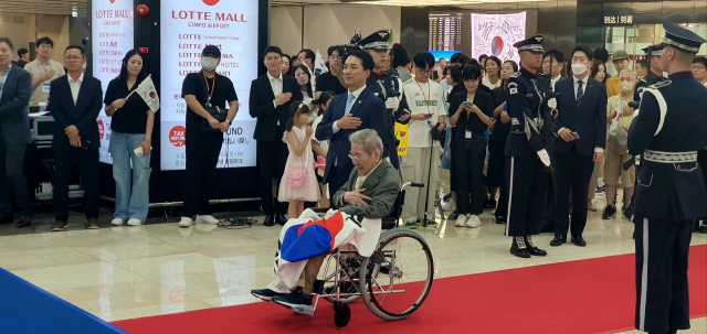 100세에 돌아온 독립영웅 오성규 지사 '日서 죽을 순 없어…조국에 묻히고 파'