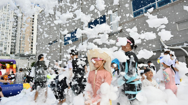 지난 8월 12일 울산시 중구 젊음의거리에서 열린 워터버블 페스티벌. 사진제공=울산시 중구