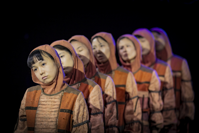 연극 '스고파라갈'의 한 장면. 사진 제공=국립극단