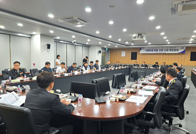 김학배 서울시 자치경찰위원장이 25일 서울시청에서 열린 ‘이상동기 범죄 예방을 위한 자율방범활동 강화 긴급 현안회의’에서 모두발언하고 있다. 사진제공=서울시