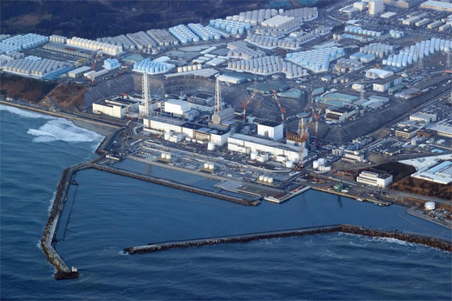지난 24일 오염수를 해양에 방류한 일본 후쿠시마 제1원자력발전소. AP 연합뉴스