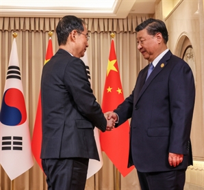 시진핑 "한중관계 중시, 정책 반영해야"…韓에 압박도