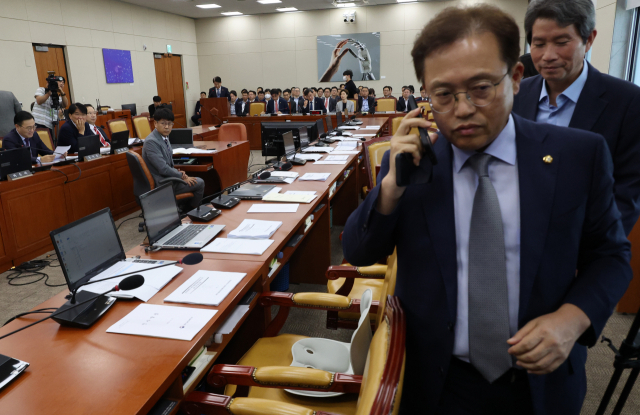 가짜뉴스 근절? 언론 길들이기?…방통위 국감 ‘혈투’ 예고