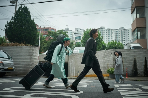 올 추석연휴 극장가 승자는 '천박사'