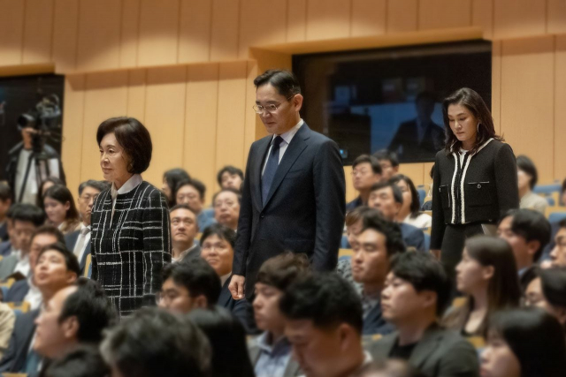 삼성家, 이건희 선대회장 추모음악회 참석…'문화 예술 사랑했던 고인 기려'