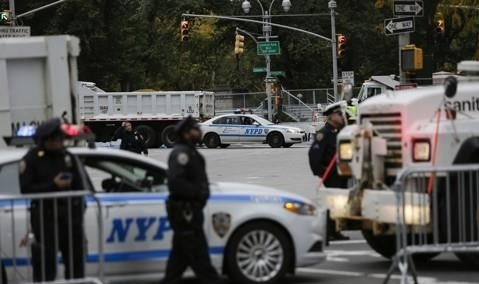 美 뉴욕서 '층간소음'에 권총 쏜 40대…윗집 父子 숨져