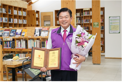 ‘2023 대한민국 자치대상’ 단체장부문 경영대상 수상한 이필형 동대문구청장. 동대문구 제공