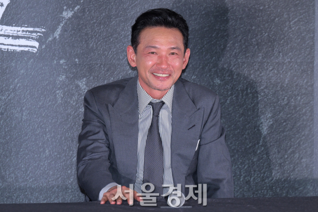 황정민, 김성균의 '상대적 하급자' 발언에 웃음 [SE★포토]