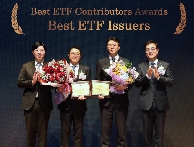 ‘ETF 100조 선봉’ 삼성·미래에셋운용·배재규 대표, 공로상 수상