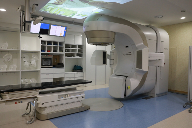 “밀리미터(mm) 오차도 허용 안한다' 서울성모병원, 첨단 방사선 암치료기 도입