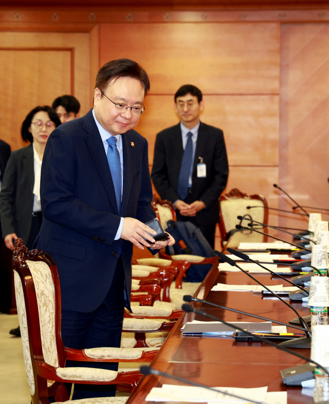 의대 입학정원 수요조사 결과 오늘 발표…현 의대 정원 2배 육박 가능성