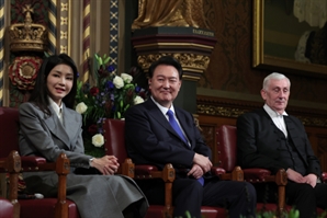 尹, 수낵 총리와 정상회담…길드홀서 두 번째 만찬도