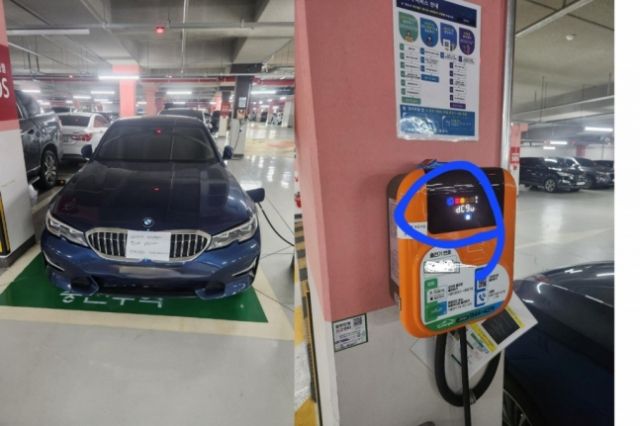 자신의 차량에 신고자를 모욕하는 메시지를 적어 붙여 놓은 모습(왼쪽)과 충전기를 꽂기만 한 채 대기 상태로 놔둔 장면. 온라인 커뮤니티 캡처