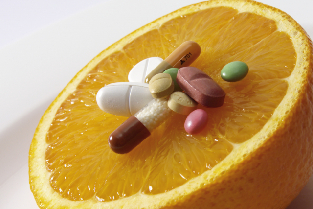 비타민C를 영양제가 아닌 과일, 채소 등 음식 형태로 섭취해야 폐암 위험을 낮추는 데 효과적이라는 연구 결과가 나왔다. 이미지투데이
