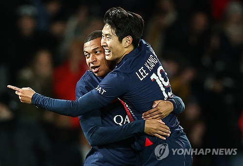 이강인 리그1 데뷔골, PSG '11월의 골' 선정