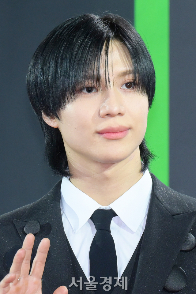 그룹 샤이니(SHINee) 태민이 2일 오후 인천 중구 인스파이어 아레나에서 열린 ‘MMA 2023(멜론 뮤직 어워드)’ 레드카펫에서 포즈를 취하고 있다. 김규빈 기자