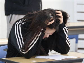 아, 이런…'불수능' 성적표 배부