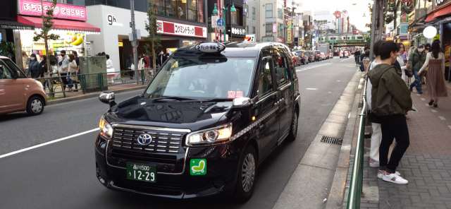 일본 정부가 택시 부족 문제를 해결하기 위해 승차공유 제한을