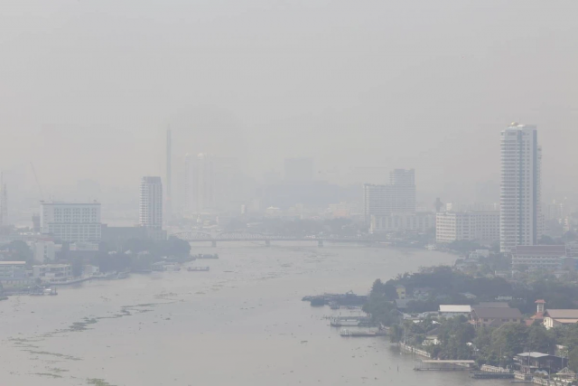 미세먼지로 뿌연 방콕 시내 전경. 사진=EPA·연합뉴스