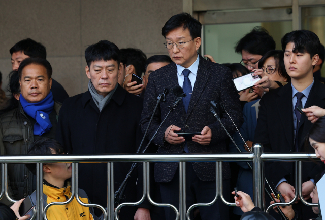 [이재명 피습] 피의자 10년 이상 중형 가능성…경찰 '요인 보호팀 상시가동'