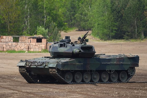 노르웨이가 한국의 K2 전차 대신 선택한 독일의 ‘레오파르트 2A7’. AFP연합뉴스