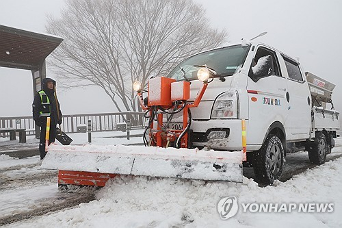 패딩 입어도 춥더니 화요일에는 '눈폭탄' 터진다…