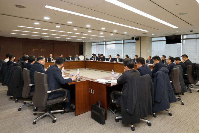 태영건설 주요 채권자들이 10일 오전 서울 여의도 산업은행 본점에서 회의를 하고 있다. 사진 제공=산업은행