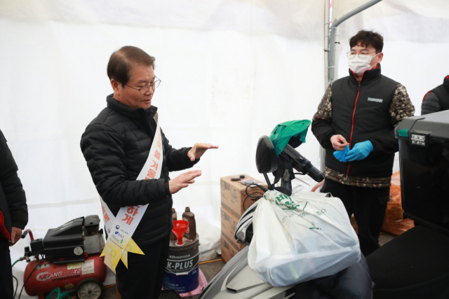 실무서 지원 사업·장관은 현장 찾아 개선…행정 칸막이 허문 고용부