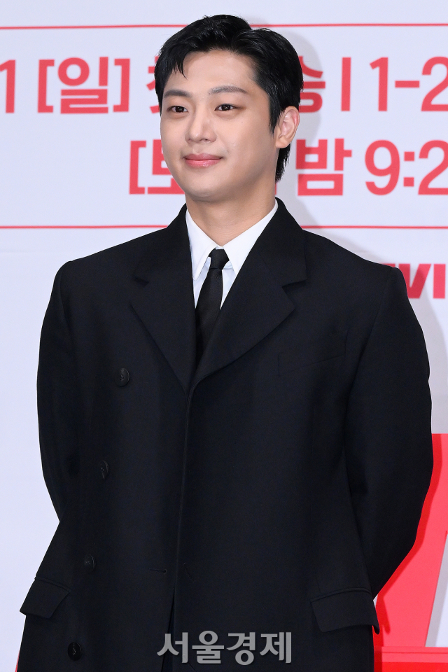 배우 이신영이 16일 오후 서울 구로구 라마다 신도림 호텔에서 진행된 tvN 새 토일드라마 ‘세작, 매혹된 자들’(극본 김선덕/연출 조남국) 제작발표회에서 포즈를 취하고 있다. 김규빈 기자