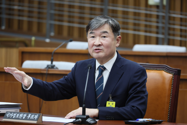 조태용 국정원장이 11일 국회에서 열린 인사청문회에서 의원질의에 답변하고 있다. 연합뉴