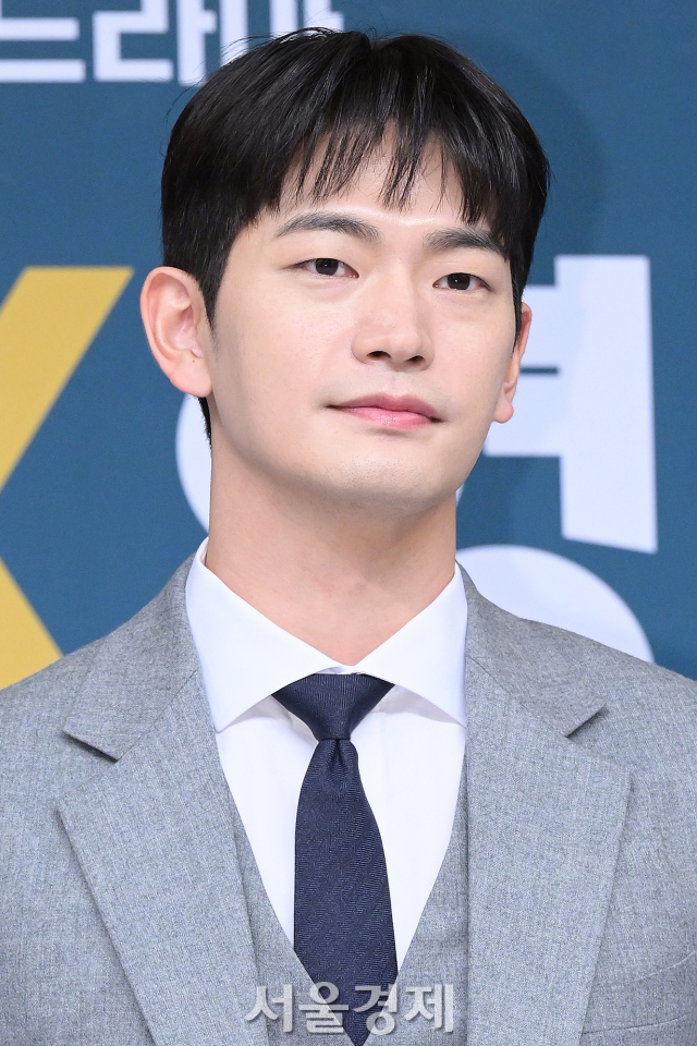 배우 강상준이 23일 오후 서울 양천구 SBS사옥에서 진행된 SBS 새 금토드라마 '재벌X형사'(극본 김바다/연출 김재홍) 제작발표회에서 포즈를 취하고 있다. 김규빈 기자