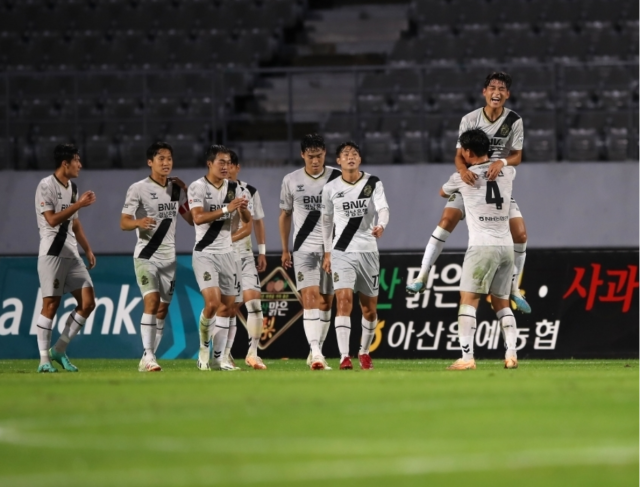 경남FC 경기 모습. 사진제공=연합뉴스