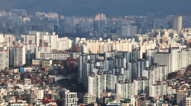 한국은행은 금리 결정에서 ‘집값’을 얼마나 고려해야 하나 [조지원의 BOK리포트]