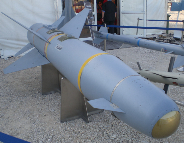장거리 공대지 미사일 AGM-142 ‘팝아이’. 사진=위키피디아 캡처