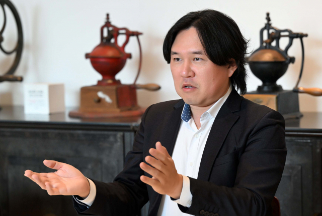 김시덕 작가가 ‘한국 도시의 미래’에 대해 설명중이다. 권욱 기자