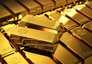 UBS "금 가격 연말까지 2200달러 갈 것"