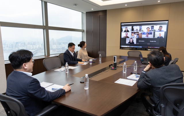 한국무역협회가 6일 서울 강남구 트레이드타워에서 무역협회 10개 해외지부장이 온라인으로 참석한 가운데 주요 시장별 수출 확대 전략 회의를 개최했다.사진제공=한국무역협회
