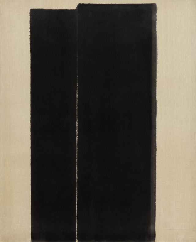 윤형근 Yun HyongKeun 1928 ? 2007Burnt Umber & Ultramarineoil on linen162.2×130.3cm (100) | 1996KRW 300,000,000 - 650,000,000. 사진제공=케이옥션