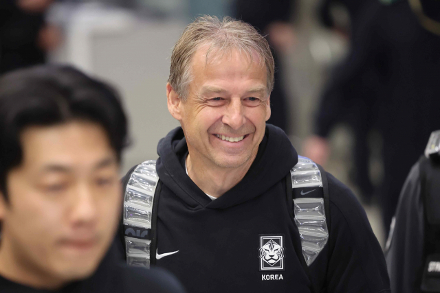 인천공항으로 입국하는 위르겐 클린스만 축구 대표팀 감독. 연합뉴스