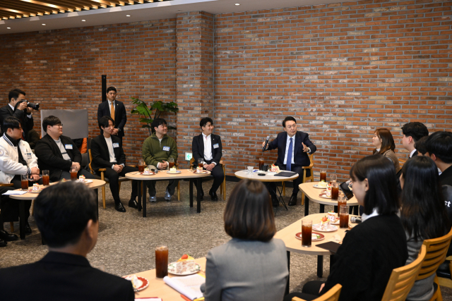 천원의 아침·장학금 확대·코리아디스카운트 해소…尹 민생 정책 키워드는 '청년'