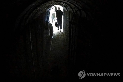 이스라엘군이 13일(현지시간) 공개한 영상의 캡처 장면. AFP연합뉴스