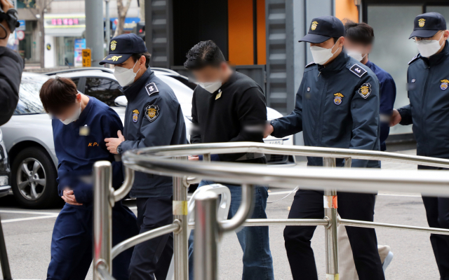 점조직 형태로 330개 계좌 동원해 조작… '개미들 쌈짓돈' 6600억 챙겼다